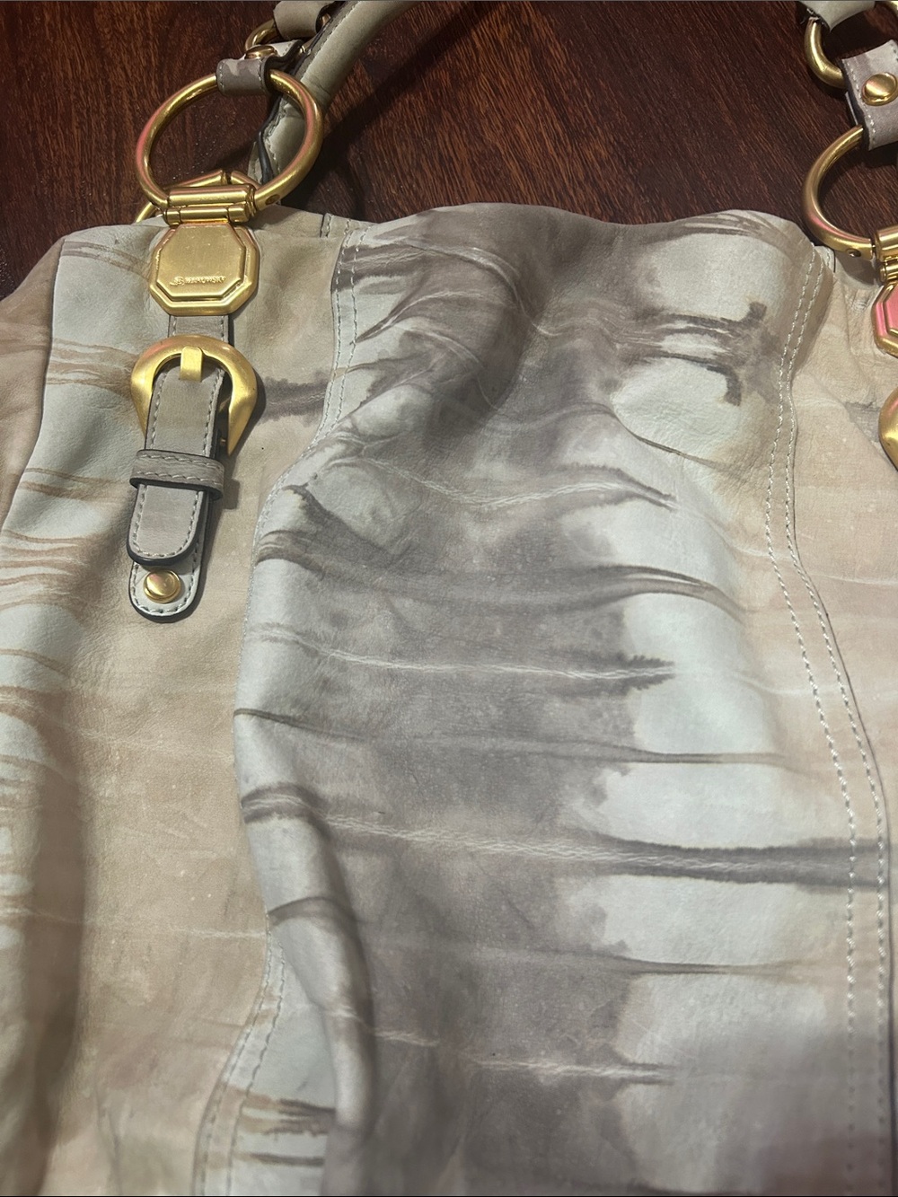 b. makowsky Beige and Light Gray Tie-Dye Leather Shoulder Bag with Gold Hardware - Picture 4 of 14